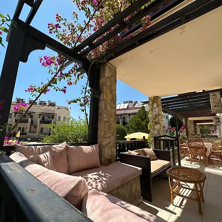 Apartamento Grena Delux Pool Side *