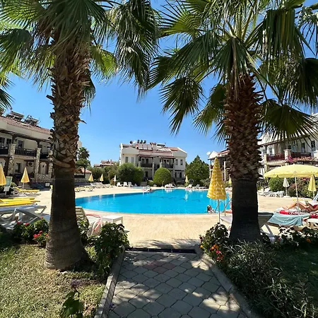 Bitur Grena Delux Pool Side *