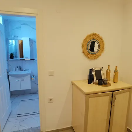 Apartment Bitur Grena Delux Pool Side *