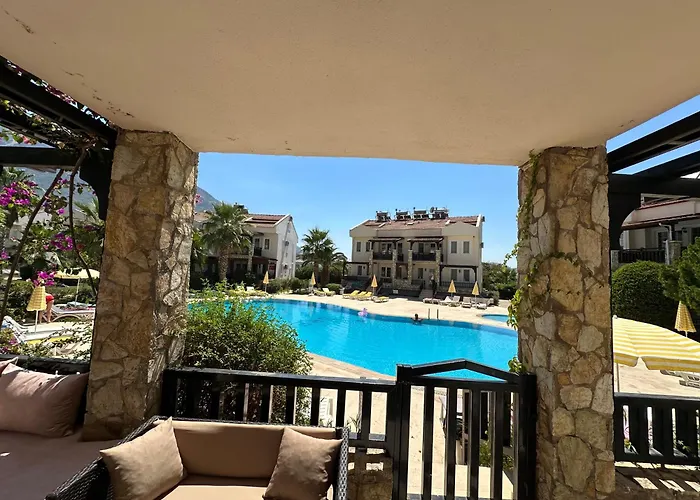 Grena Delux Pool Side Fethiye