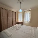 Grena Delux Pool Side Apartman *