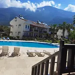 Grena Delux Pool Side Fethiye