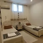 Grena Delux Pool Side Apartman