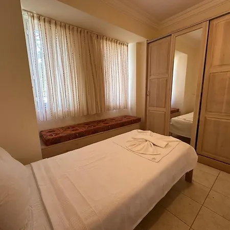 Grena Delux Pool Side Apartamento Fethiye